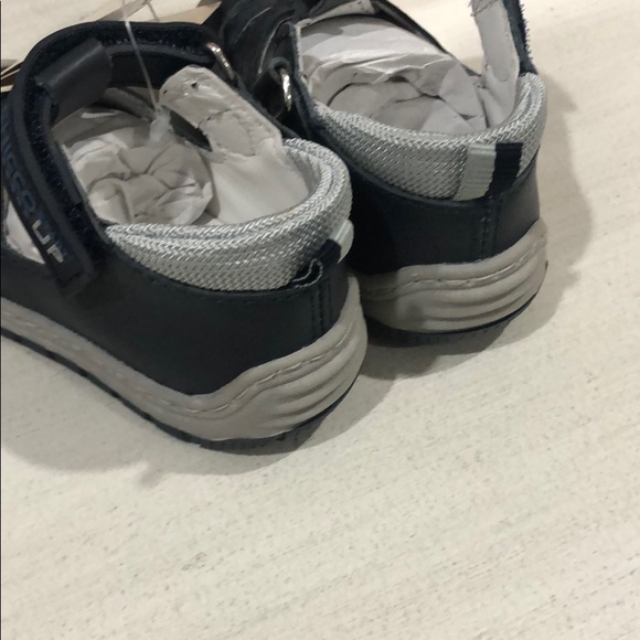 Chicco Baby Sandals. New with tags Size 18 - Picture 5 of 6